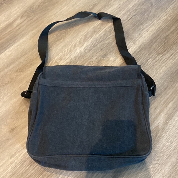 Disney The Nightmare Before Christmas Pin Bag - Picture 7 of 12